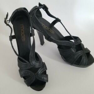 Moda Spana Heels 9.5M Black Leather Buckle Adjustable Open Toe Dark‎ Fairy